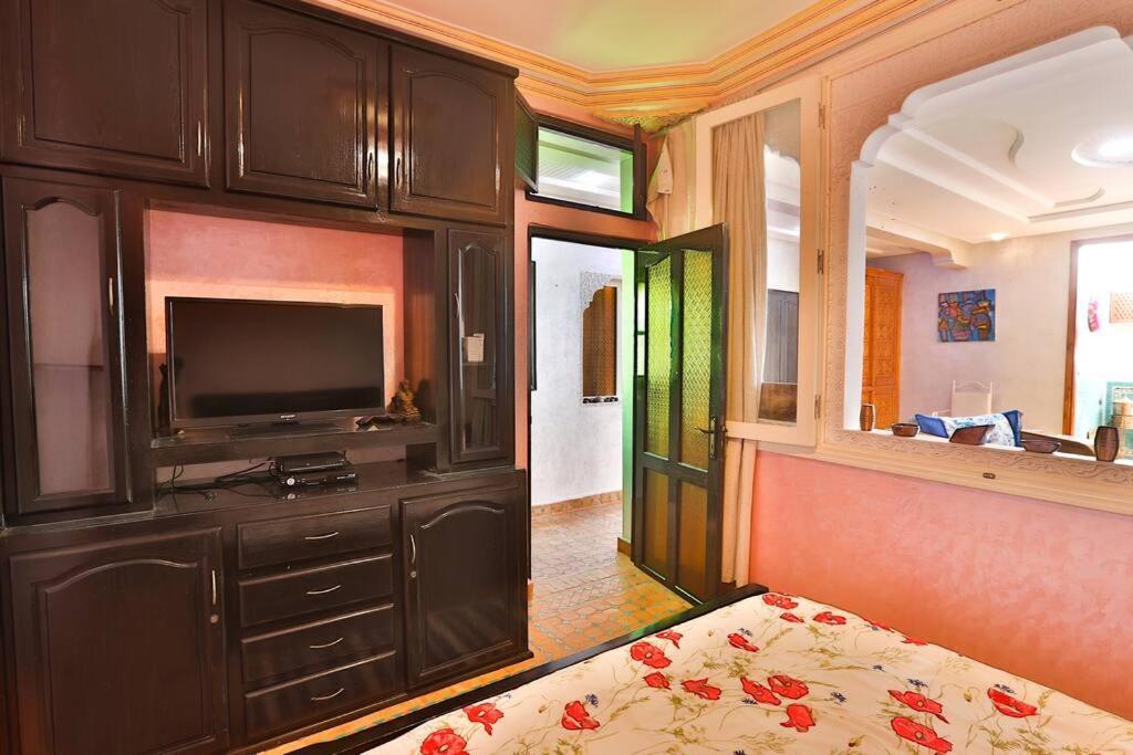 Charming Home With Private Terrace Есувейра Екстериор снимка